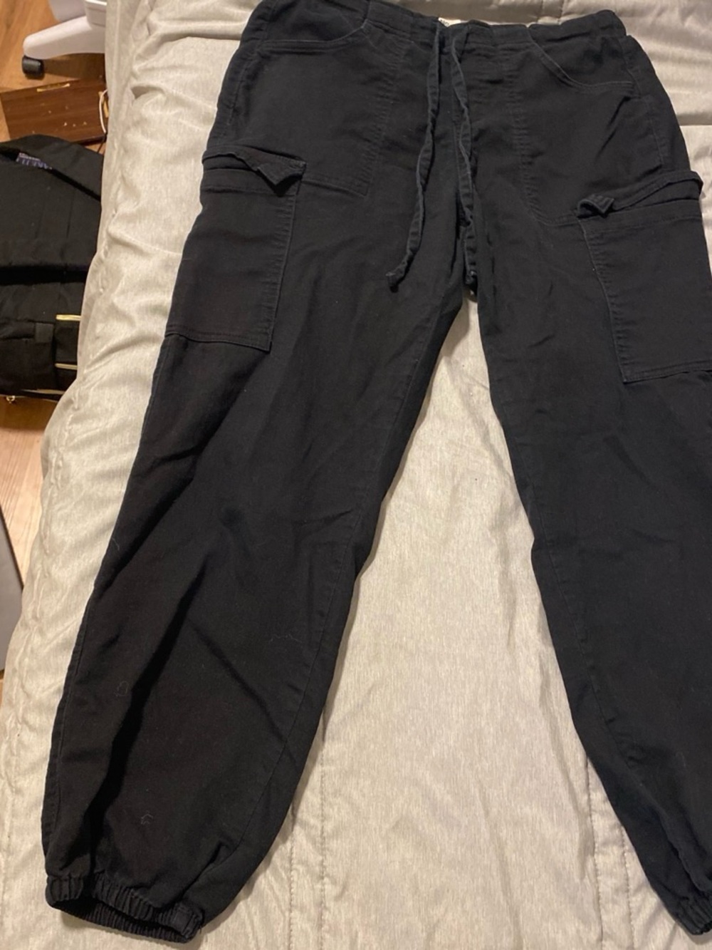 No Boundaries Black Women's Cargo Jogger Pants